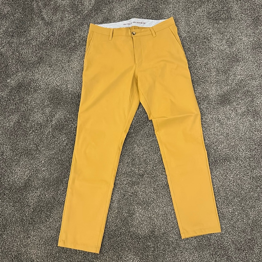 Rhone Tech Chino Pant in British Khaki 32 x 30